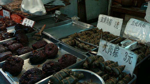 猪肉和金字塔饺子在中国出售视频下载