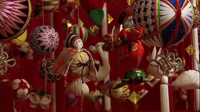 固定拍摄的华丽的中国妈祖装饰。视频素材