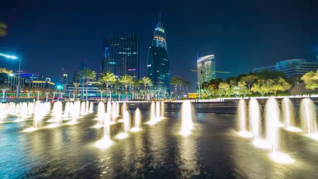 阿联酋迪拜商务区的延时喷泉视频下载