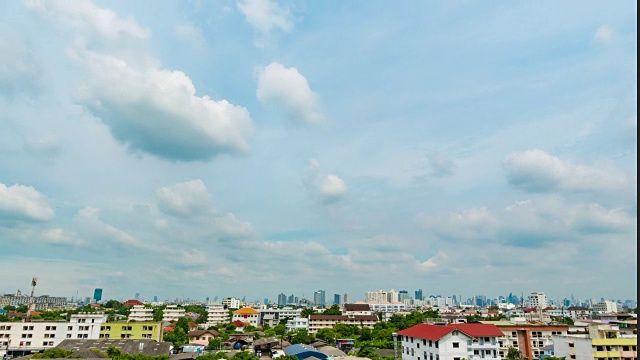 雨云的时间流逝与曼谷天空的最后一缕阳光视频素材