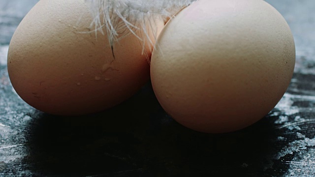 鸡蛋是新鲜的，自制的和笔视频素材