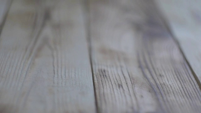 木地板或桌子。滑块运动视频。视频素材