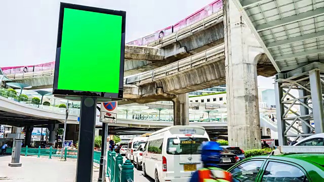 时间流逝:暹罗市中心显示繁忙的道路与交通/曼谷，泰国视频素材