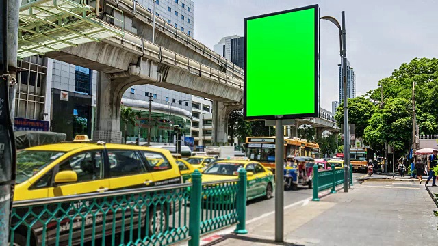 时间流逝:暹罗市中心显示繁忙的道路与交通/曼谷，泰国视频素材