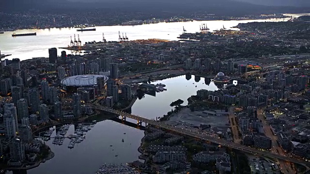 福斯河和温哥华上空的黄昏视频下载