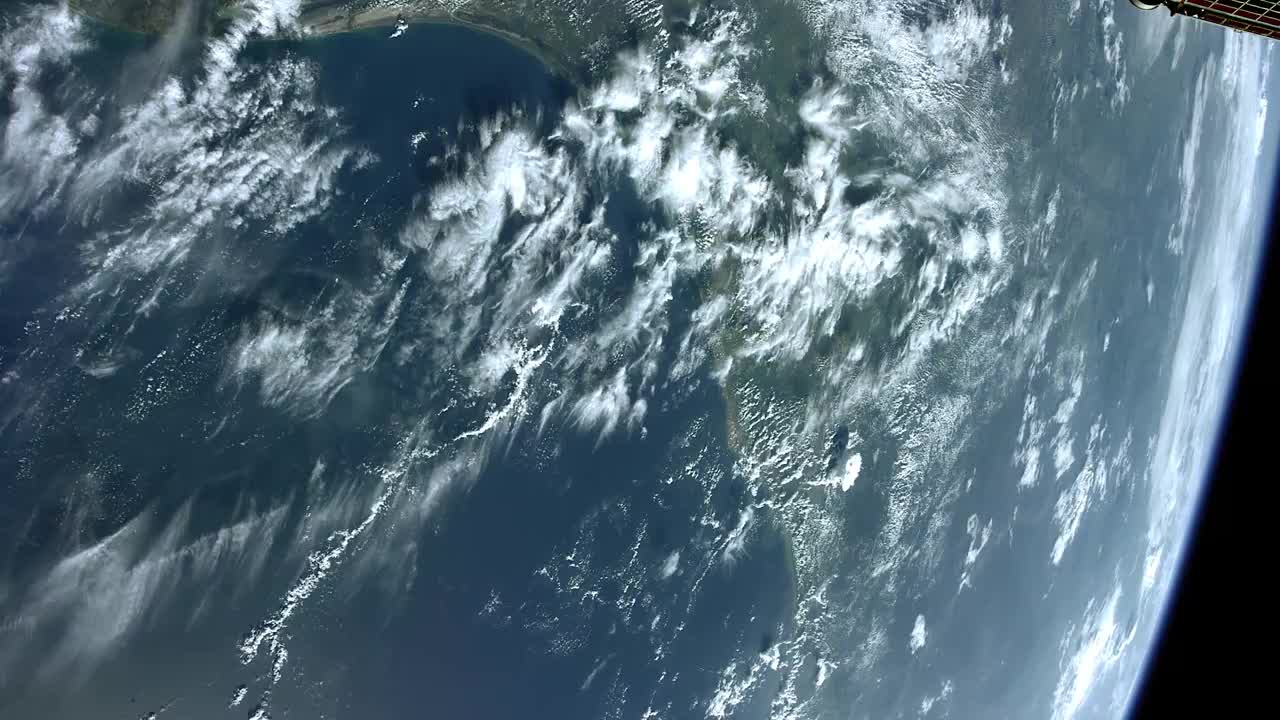 从太空看地球。从国际空间站的高角度观察视频素材