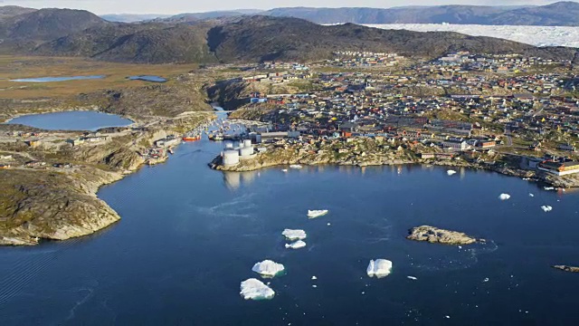 格陵兰岛北极冰川和冰山的航拍视频下载