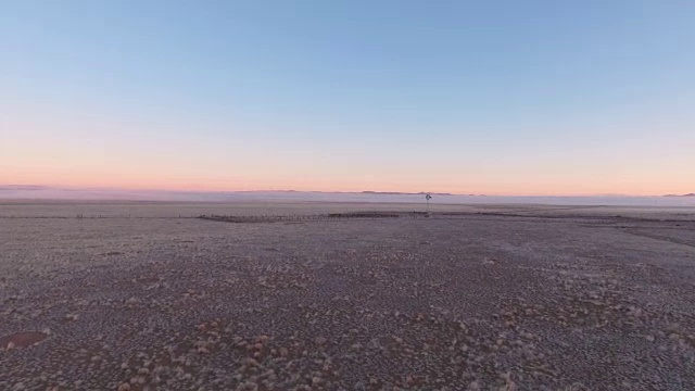 沙漠中的风车视频下载