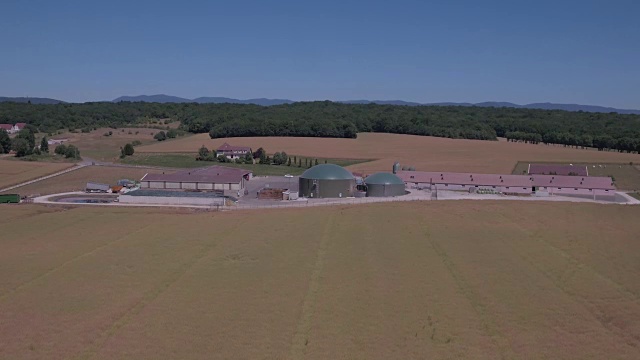 农场和农田的无人机视图视频素材