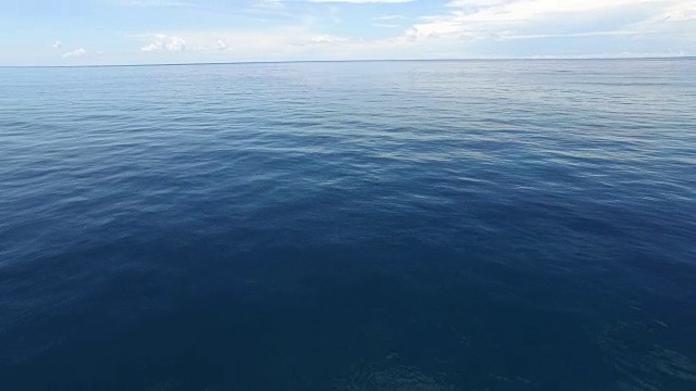 田园诗般的海洋地平线视频下载