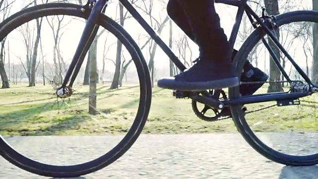 我喜欢骑自行车。视频下载