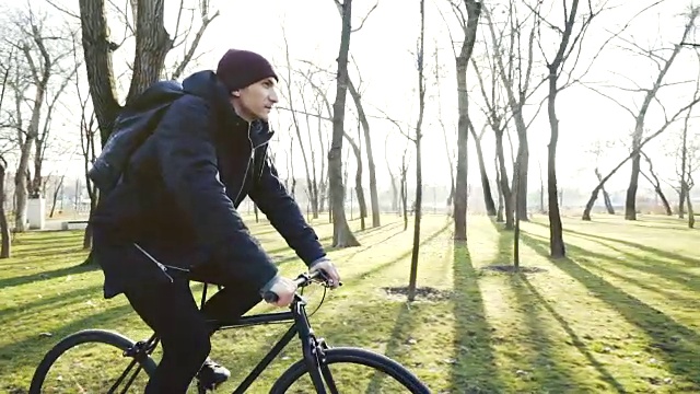 我喜欢骑自行车!视频下载