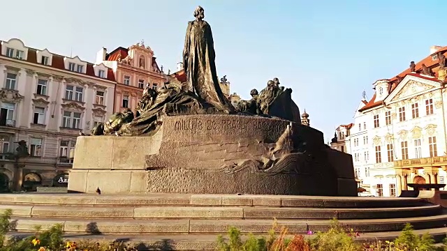 布拉格老城广场上的胡斯纪念馆视频下载