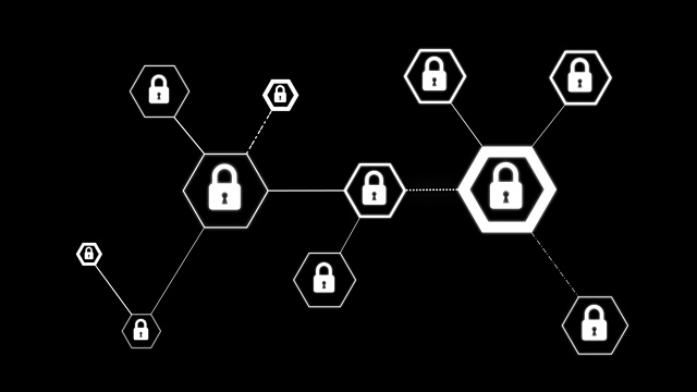 4K动画六角形带锁图标的网络安全挂锁网络技术概念在黑色背景上视频素材