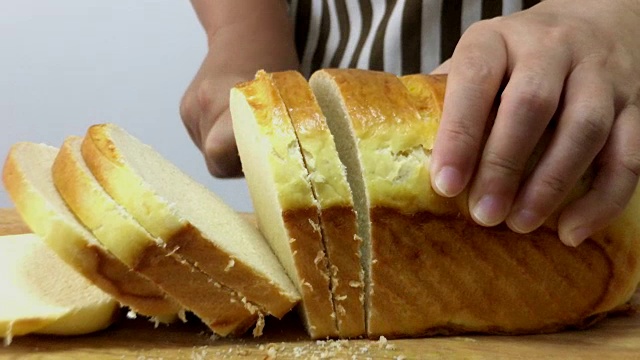 健康早餐:自制全麦面包视频下载