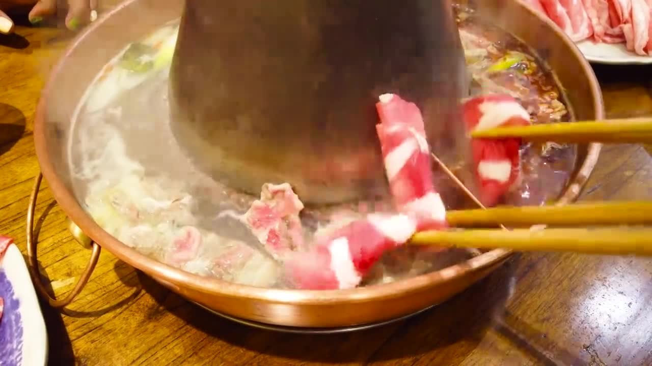 火锅美食铜锅涮肉聚会视频下载