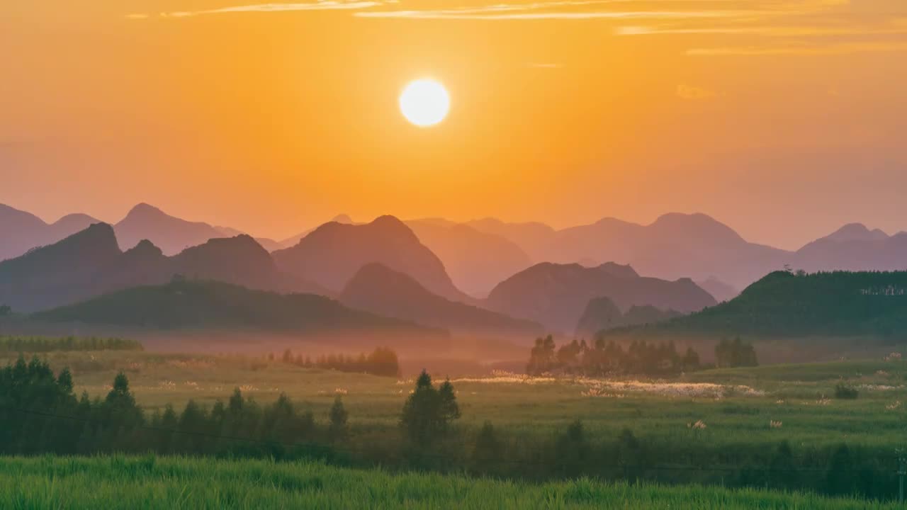 太阳在群山之后落下的延时摄影，广西柳州柳江区视频购买