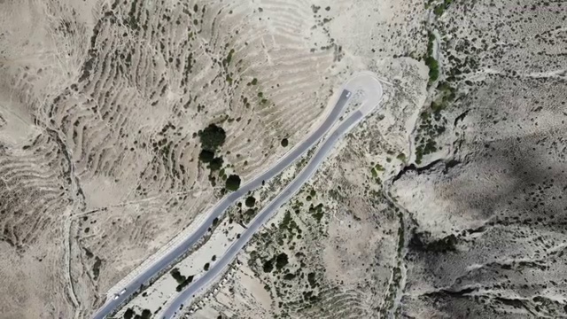 航拍西藏318国道怒江七十二拐局部，盘山公路视频素材