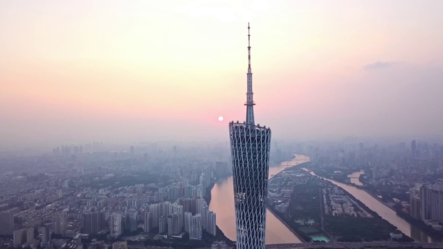 航拍视角下的广州塔日落高清视频视频素材