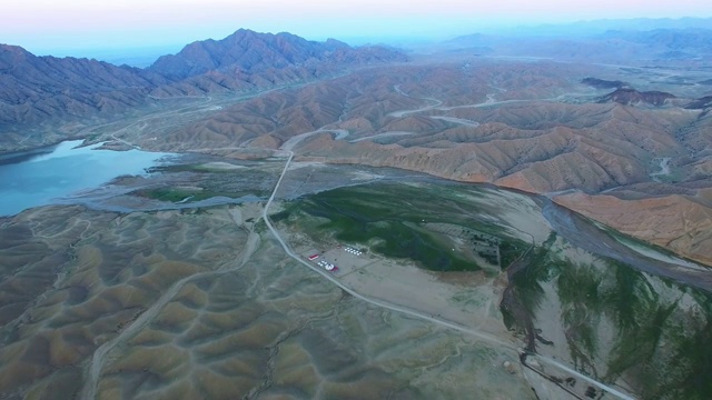 中国内蒙古哈拉沁水库航拍视频素材