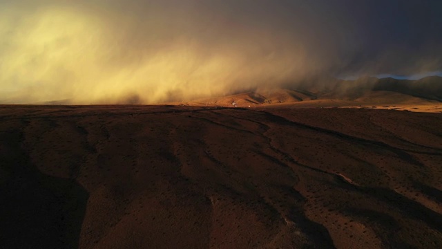 札达沙尘暴 异象 雨帘 土林 天气 罕见 震撼 壮观 末日视频素材