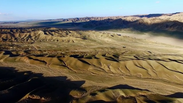 中国内蒙古风蚀地貌航拍视频下载