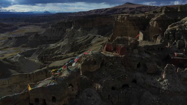 西藏秘境 阿里 洞嘎皮央遗址 古佛 佛洞 吐蕃王朝 遗址视频素材