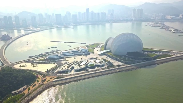 航拍视角下的广东珠海大剧院白天4K高清视频视频素材