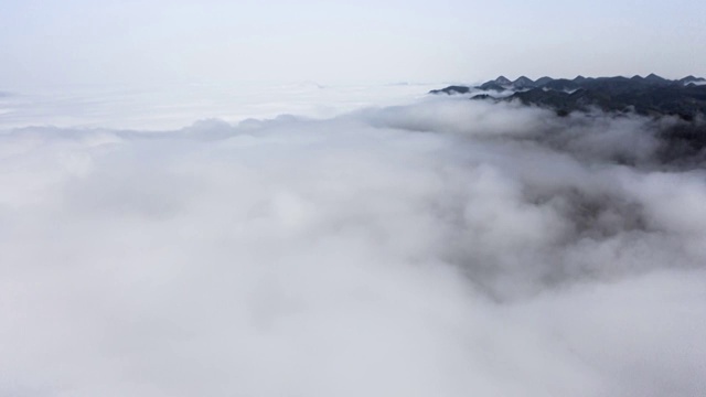 4k无人机航拍穿越云海延时视频素材