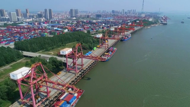 武汉阳逻新港码头航拍视频素材