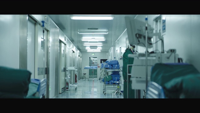 中国医院走廊内景固定视频下载