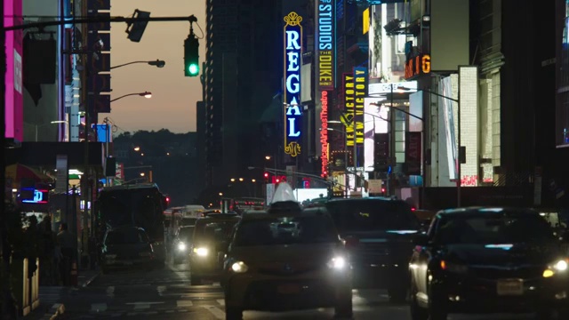 美国马路都市夜景实拍视频下载