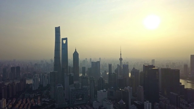 航拍视角下的上海陆家嘴日落4K高清视频视频下载