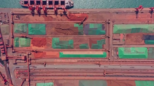 黄岛矿石码头视频素材