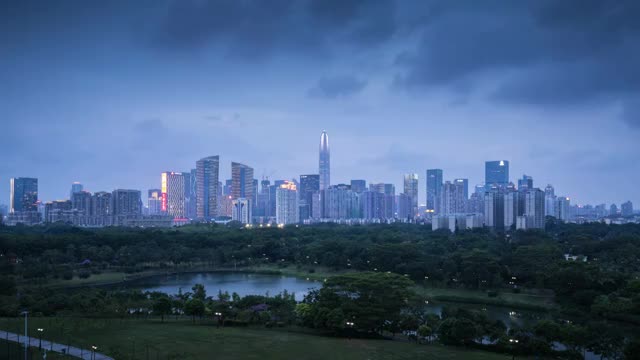 深圳CBD商业区城市风光黄昏到夜晚延时视频素材