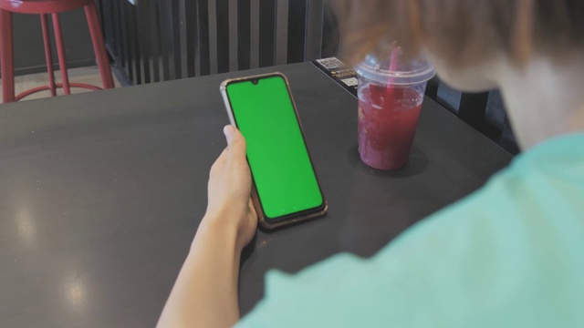触碰绿屏扣屏电子产品手机平板视频购买