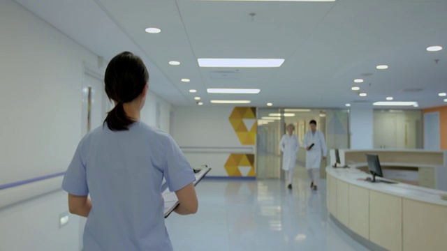 医护人员在医院工作视频素材
