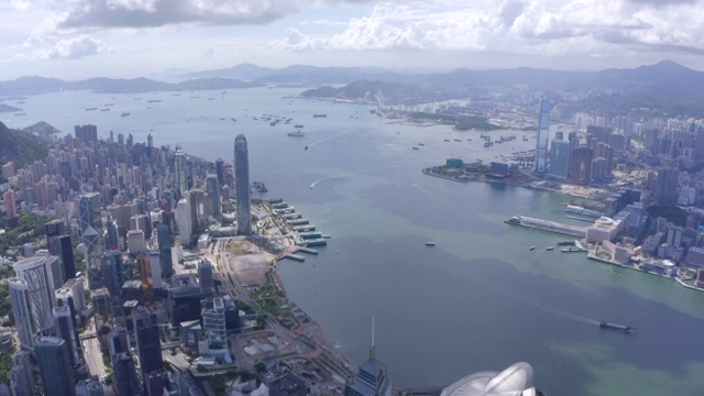 航拍中国香港中环金钟湾仔CBD，维多利亚港，城市风光，高楼大厦视频素材