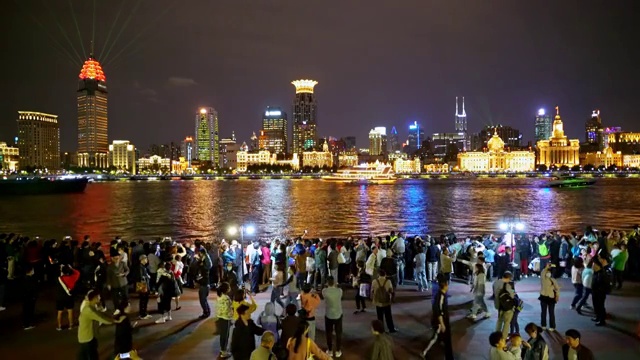 上海进博会国庆外滩陆家嘴灯光秀4K高清视频视频素材