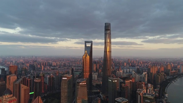 航拍上海黄昏视频下载
