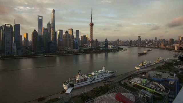 上海北外滩周边 邮轮码头日出视频素材