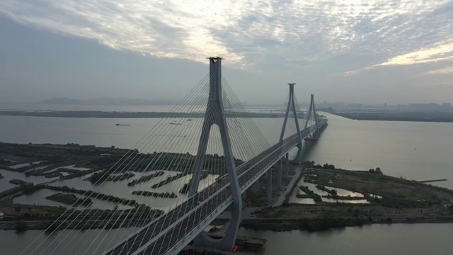 珠海洪鹤大桥白昼航拍视频素材