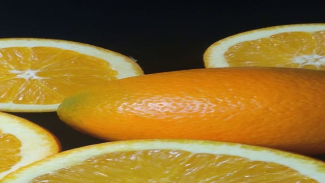 4K竖屏旋转的橙子水果视频素材