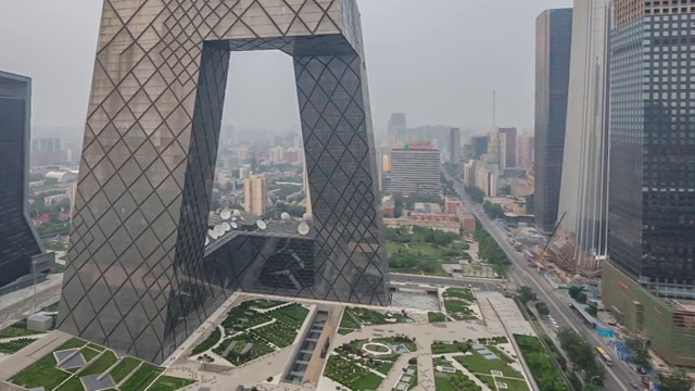 中国北京市： 央视总部大楼视频下载