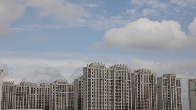 中国上海城市住宅楼公寓楼居住区延时摄影视频素材