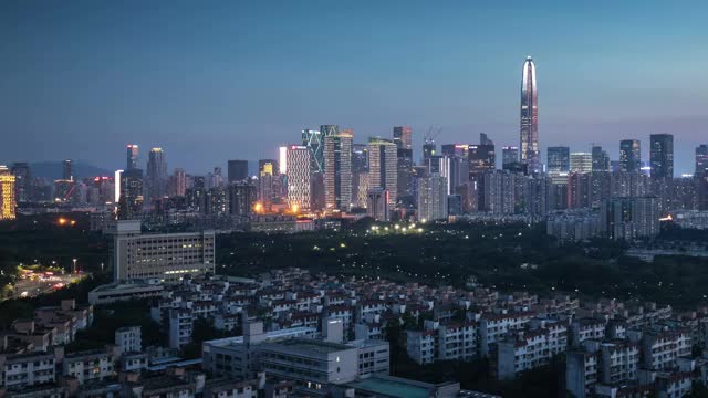 深圳福田中心公园CBD夜景延时画面从左到右移动视频素材