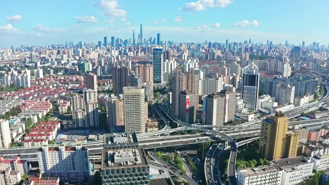 航拍视角下的上海大柏树立交桥陆家嘴4K高清视频视频素材