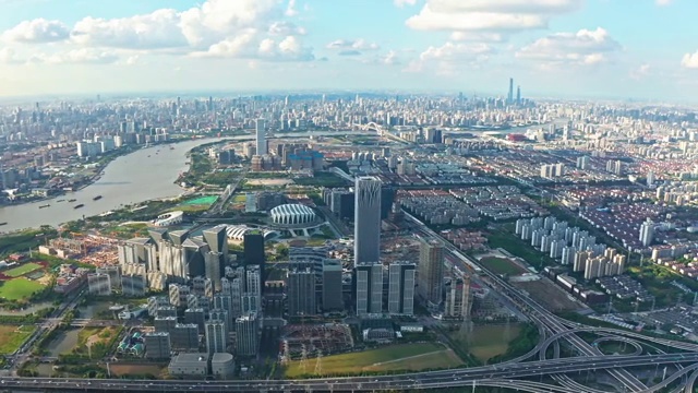 航拍视角下的上海白天前滩陆家嘴华夏西路济阳路4K高清视频视频下载