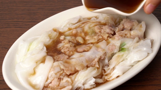 广东广州早茶传统新鲜肠粉肉肠茶楼点心粤味视频素材