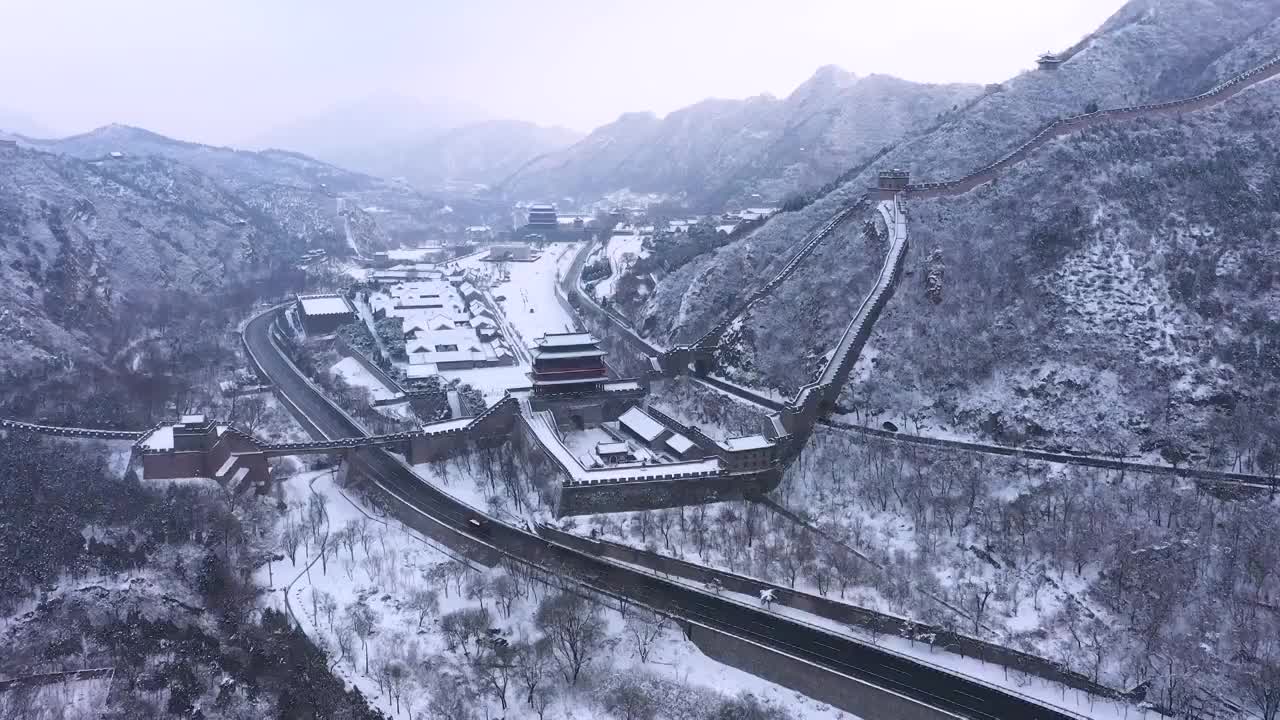 北京昌平居庸关长城雪景视频素材